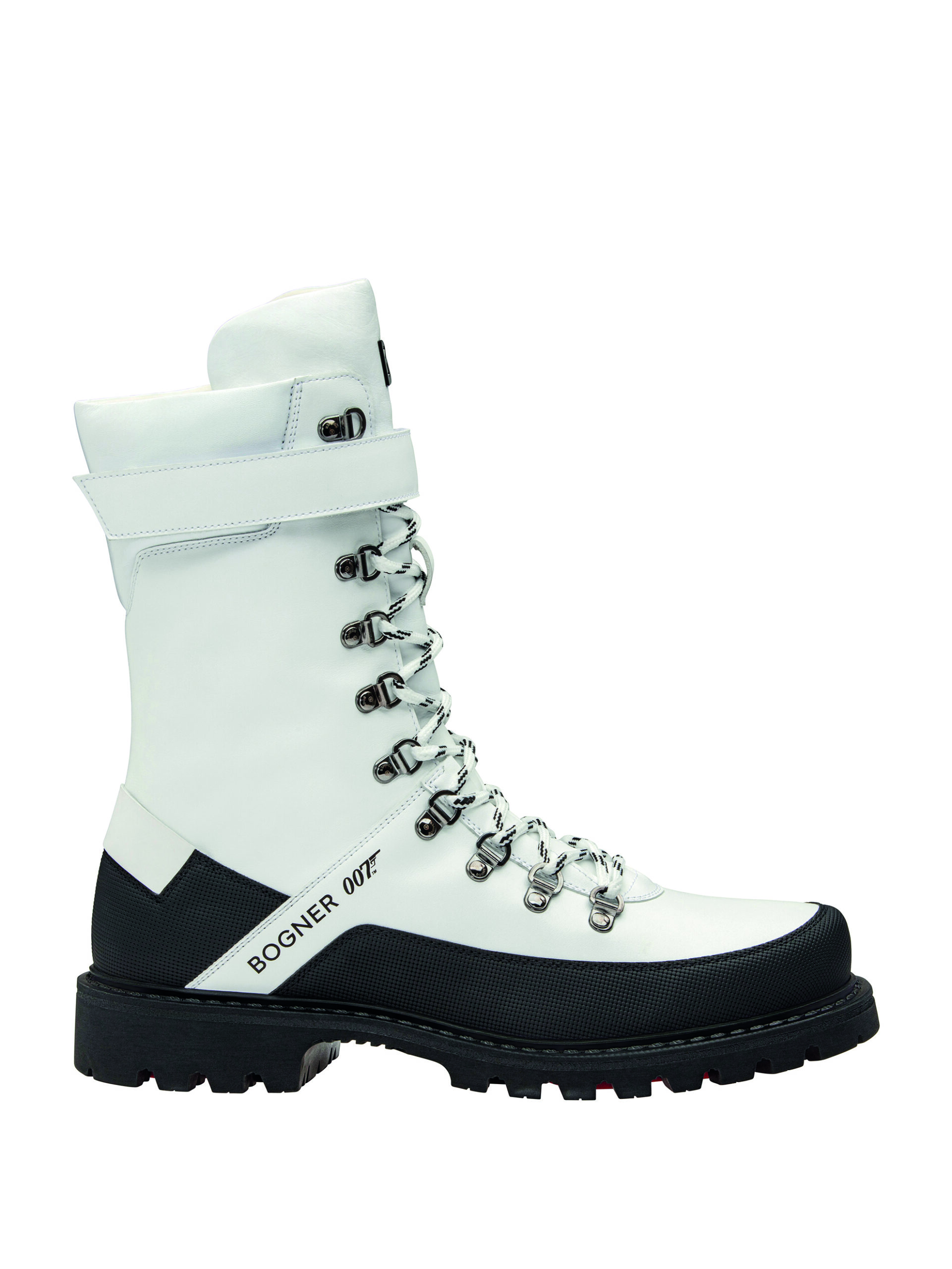 Helsinki x Bond 007 boots with spikes in white